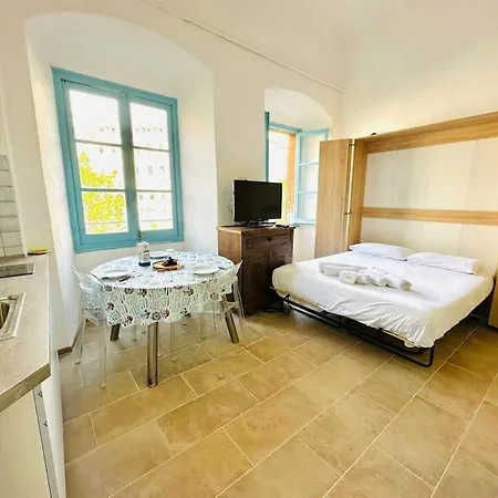 Palazzo 12 - * San Remo